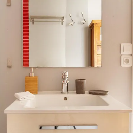 Epicea- Spacieux 3 Avec Parking. * Nantes